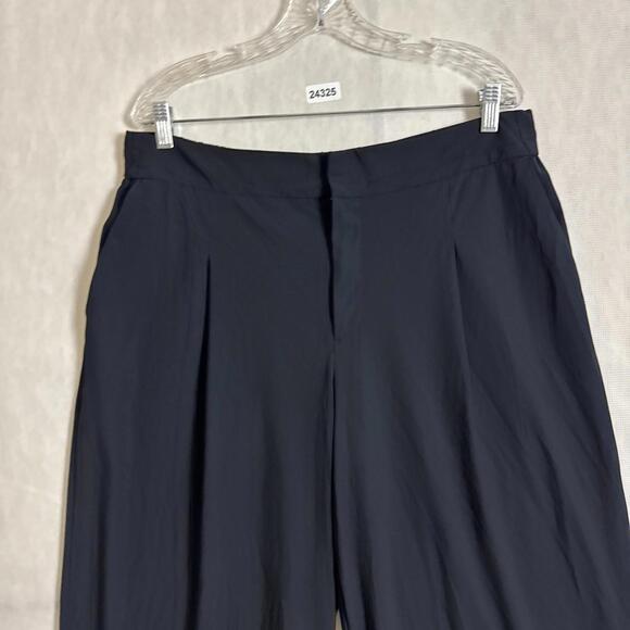Athleta Women's Size 16 Black High Rise Wide Leg Pleated Pinnacle Trouser Pants - Picture 3 of 15